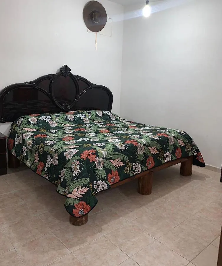 Casa Colonial Con Alberca En 坎昆