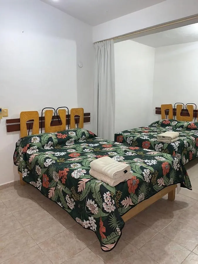 Casa Colonial Con Alberca En 坎昆 0*,