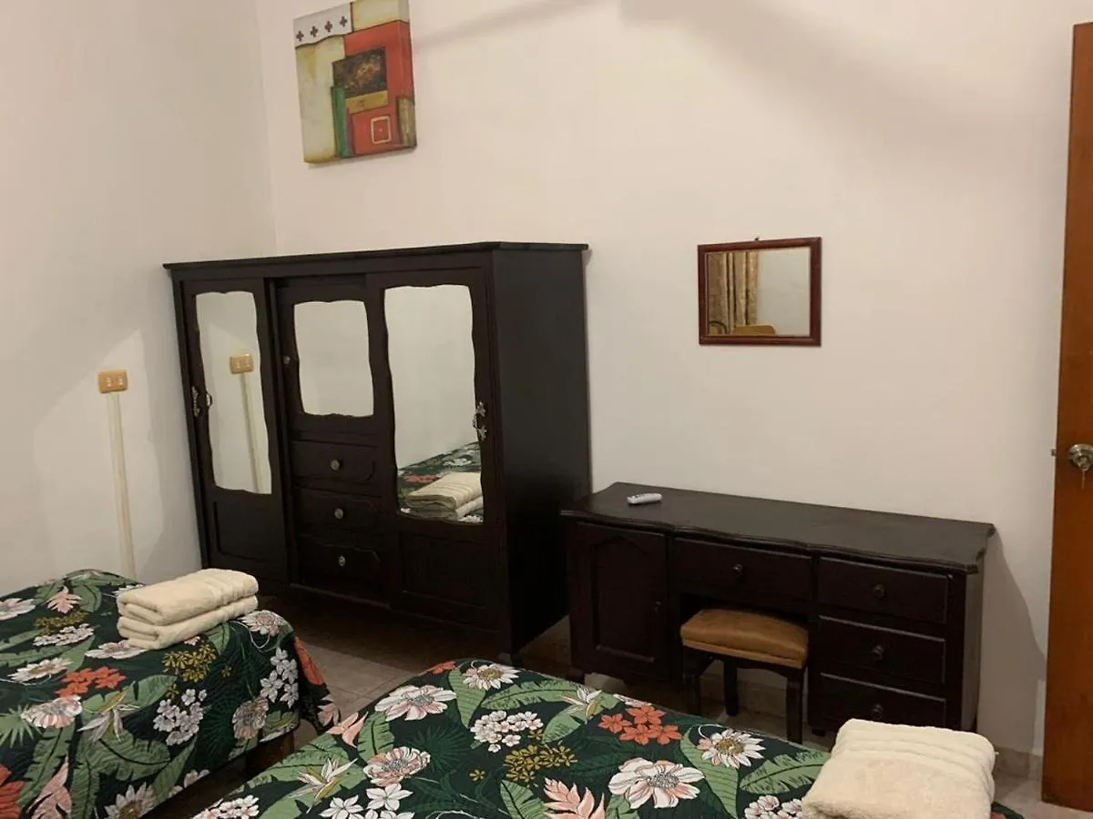Casa Colonial Con Alberca En 坎昆 0*,  墨西哥