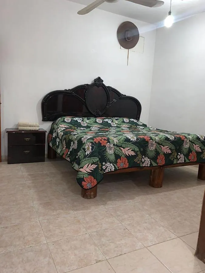度假居 Casa Colonial Con Alberca En 坎昆